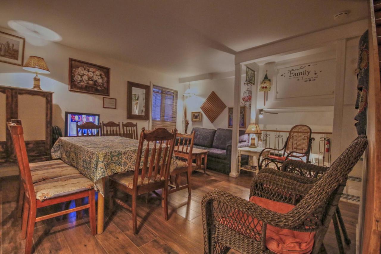 Vieille Maison Rustique Espace Interessant Квебек Экстерьер фото